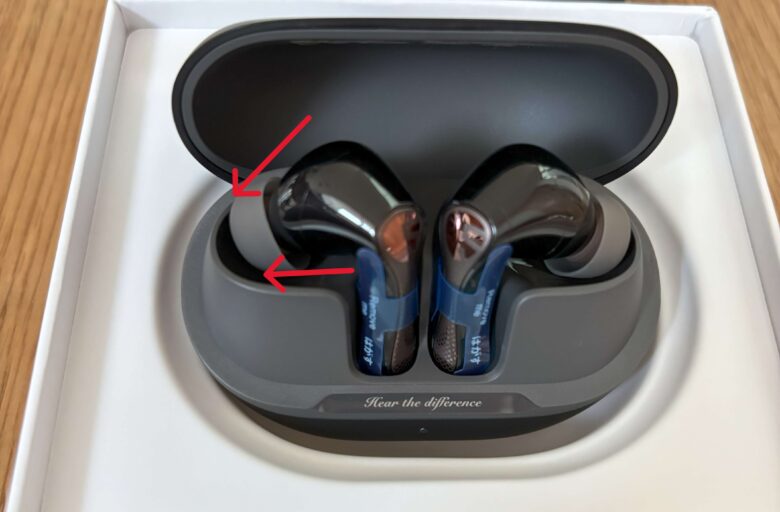 サウンドピーツ Air5 Pro 細くなっていく形状